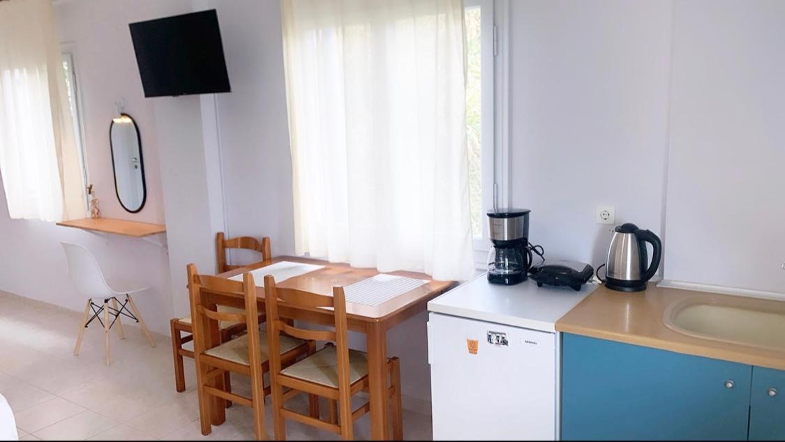 Ilias Apartments Finikounta Luaran gambar