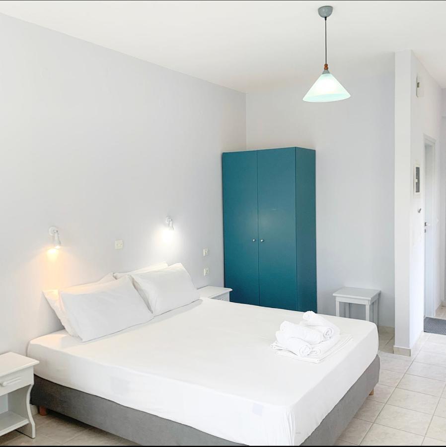 Ilias Apartments Finikounta Luaran gambar