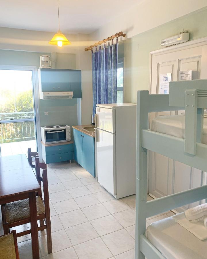 Ilias Apartments Finikounta Luaran gambar