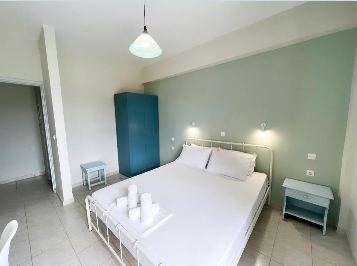 Ilias Apartments Finikounta Luaran gambar