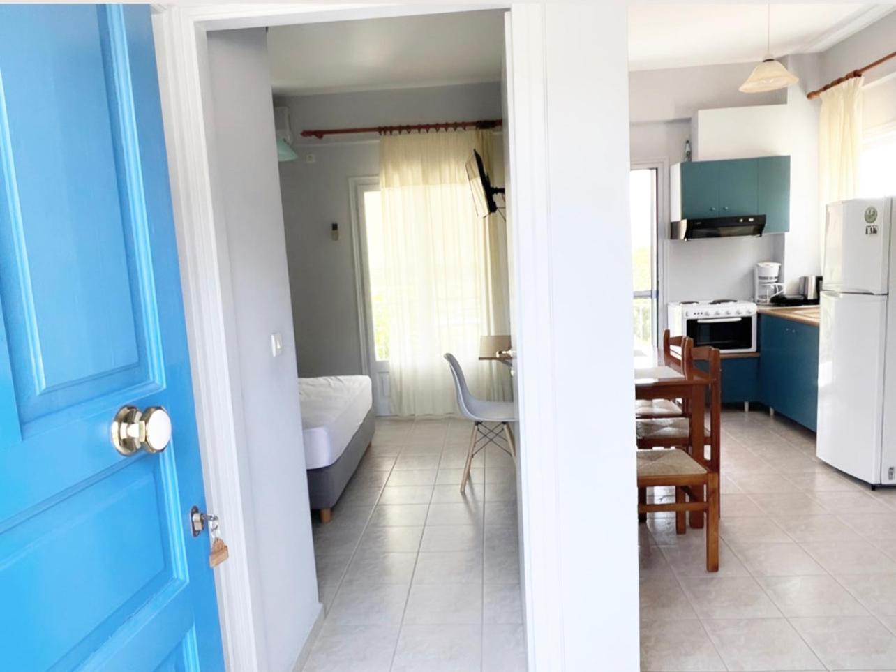 Ilias Apartments Finikounta Luaran gambar